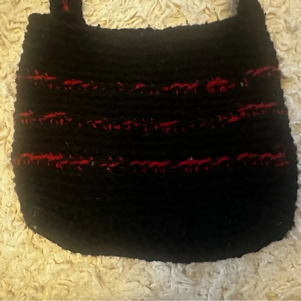 Handmade Crochet Black Crossbody Bag - Picture 5 of 13